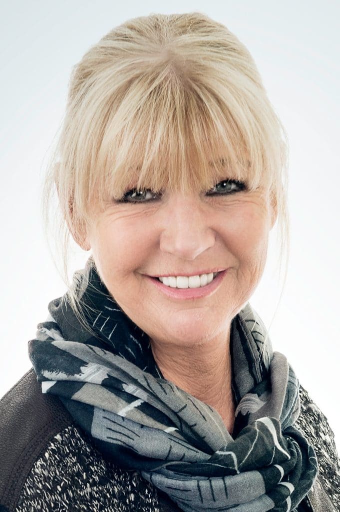 Monique Audrey receptionniste 681x1024 - Monique Audrey